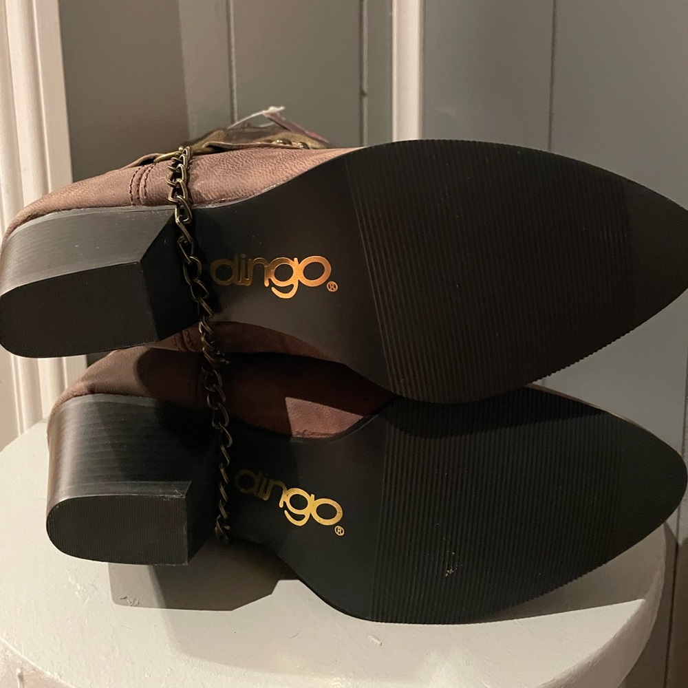 Camouflage stye brown with strapping